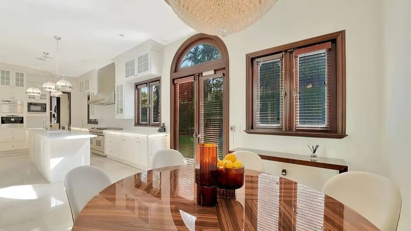 Villa Shannon | Miami