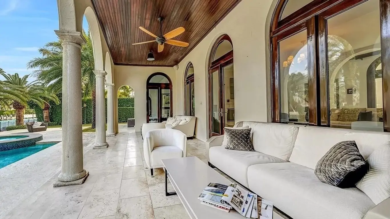 Villa Shannon | Miami