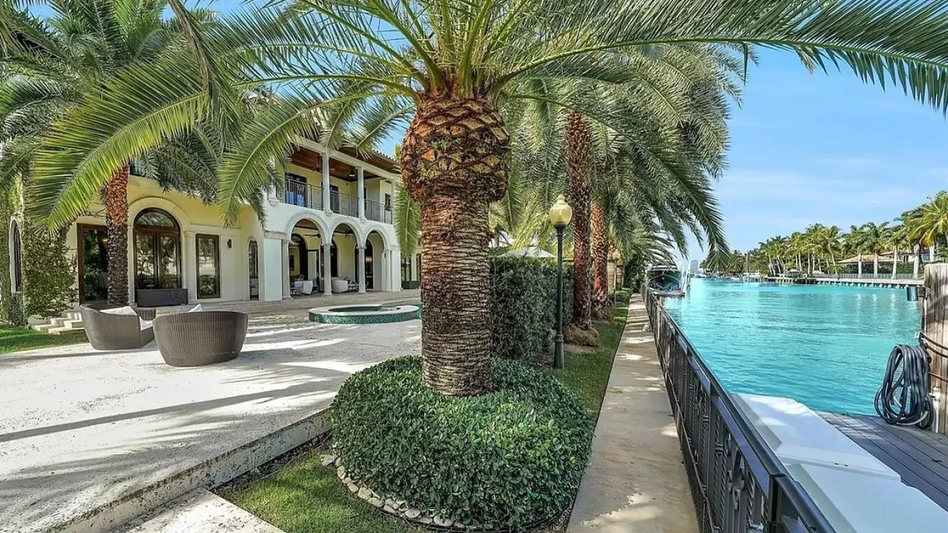 Villa Shannon | Miami