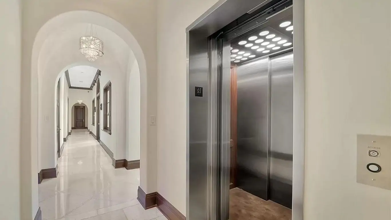 Villa Shannon | Miami