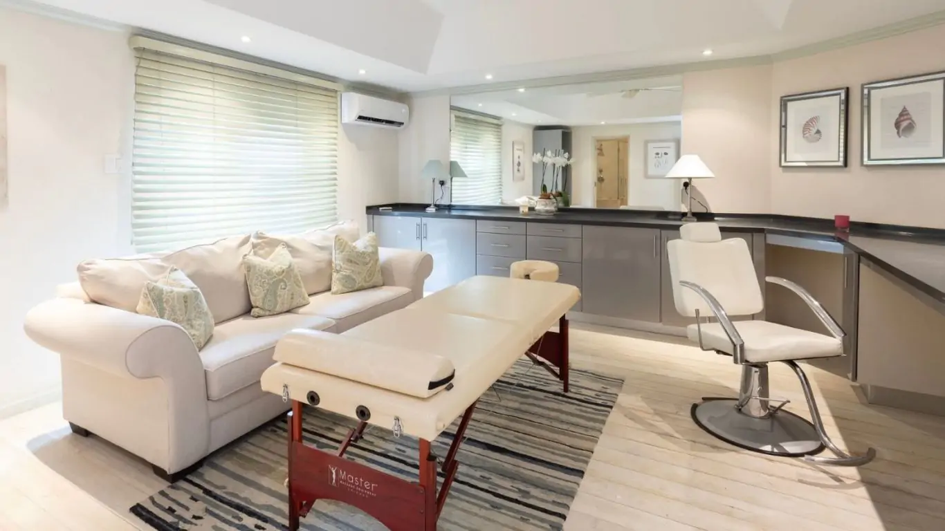 Half Moon House | Barbados