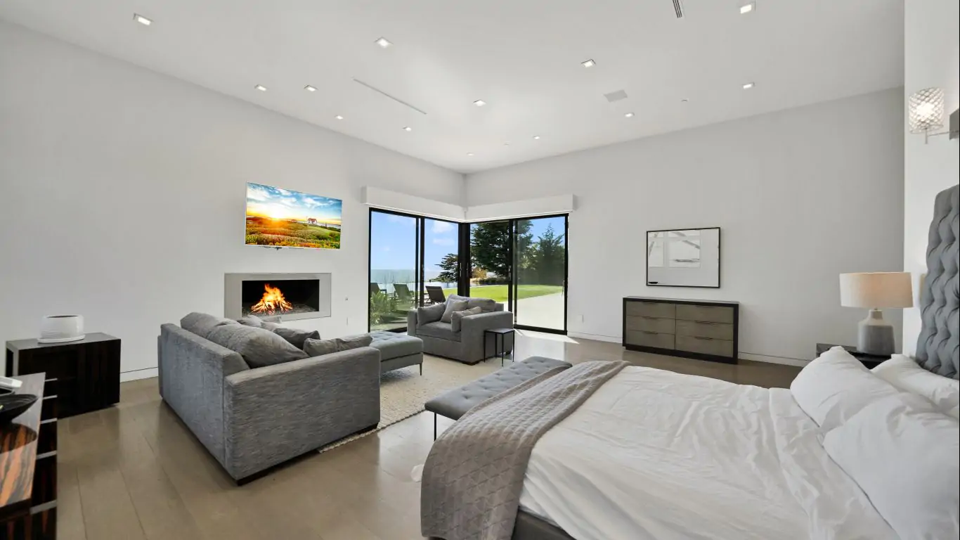 Villa Nadia | Malibu