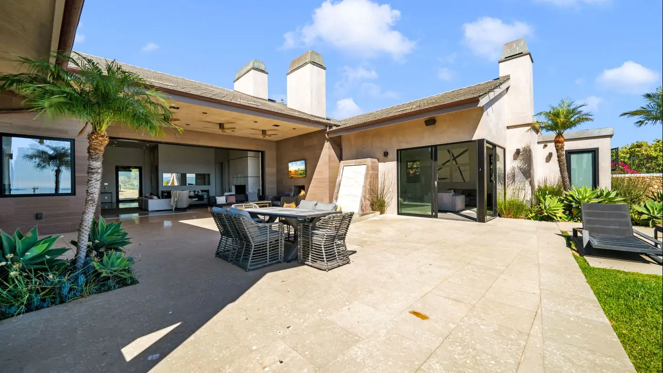 Villa Nadia | Malibu