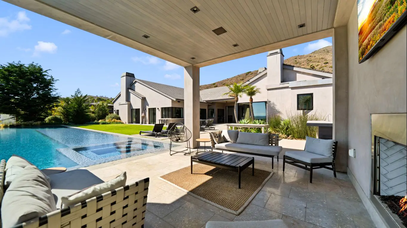 Villa Nadia | Malibu