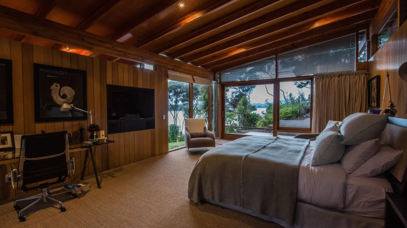 Kauri Cove | New Zealand