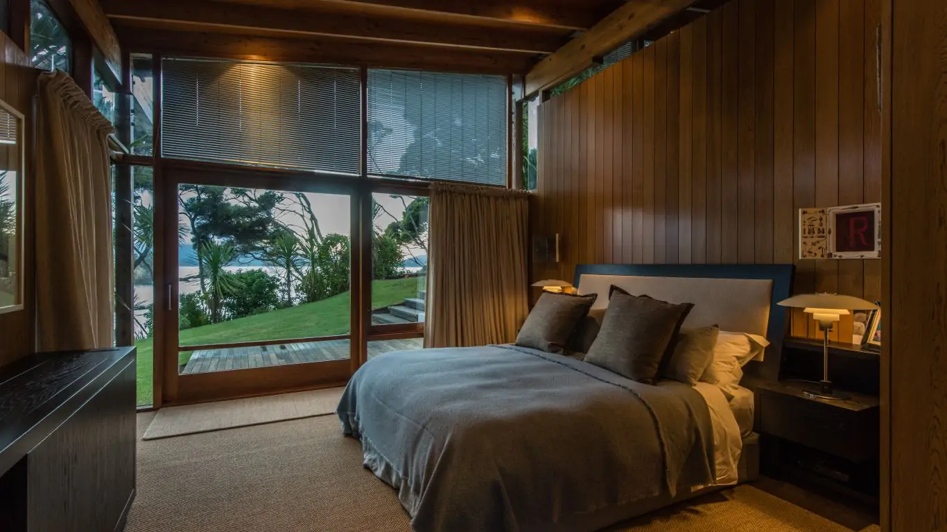 Kauri Cove | New Zealand