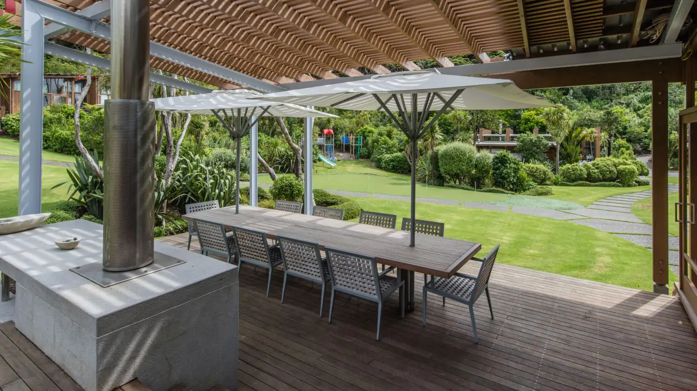 Kauri Cove | New Zealand