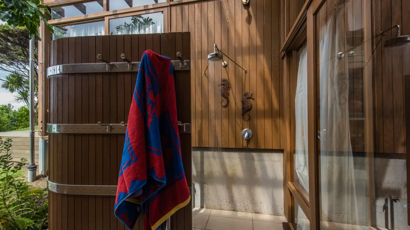 Kauri Cove | New Zealand