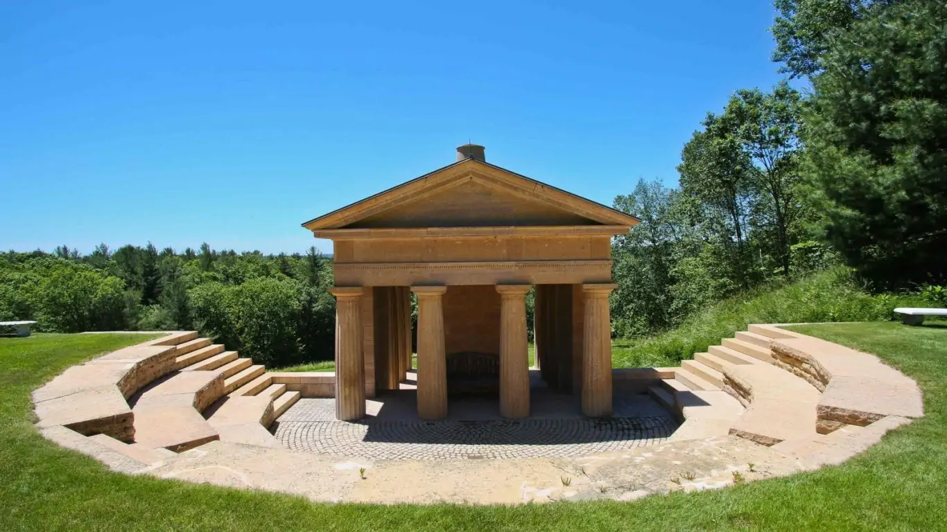 Villa Millie | Connecticut