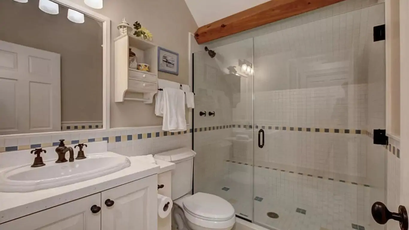 Villa Eastern Watch | Maine