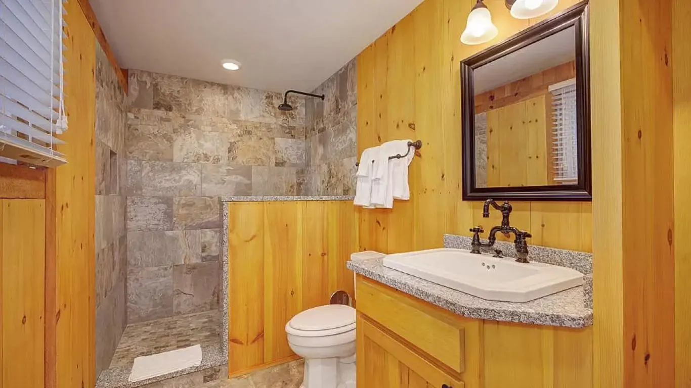 Villa Eastern Watch | Maine