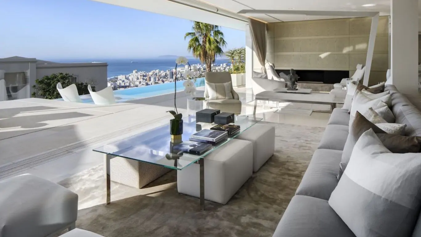 Villa Lily | Cape Town