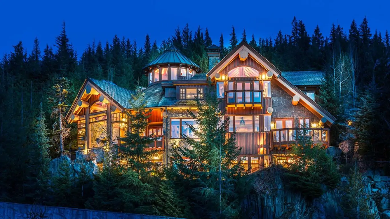 Chalet Akasha | Whistler