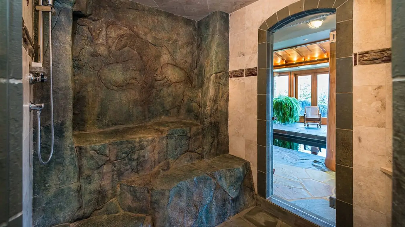 Chalet Akasha | Whistler