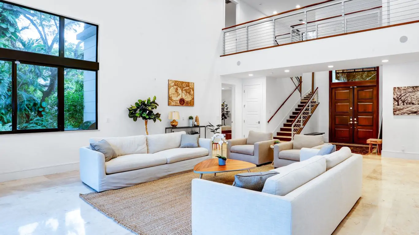 Villa Agatha | Miami