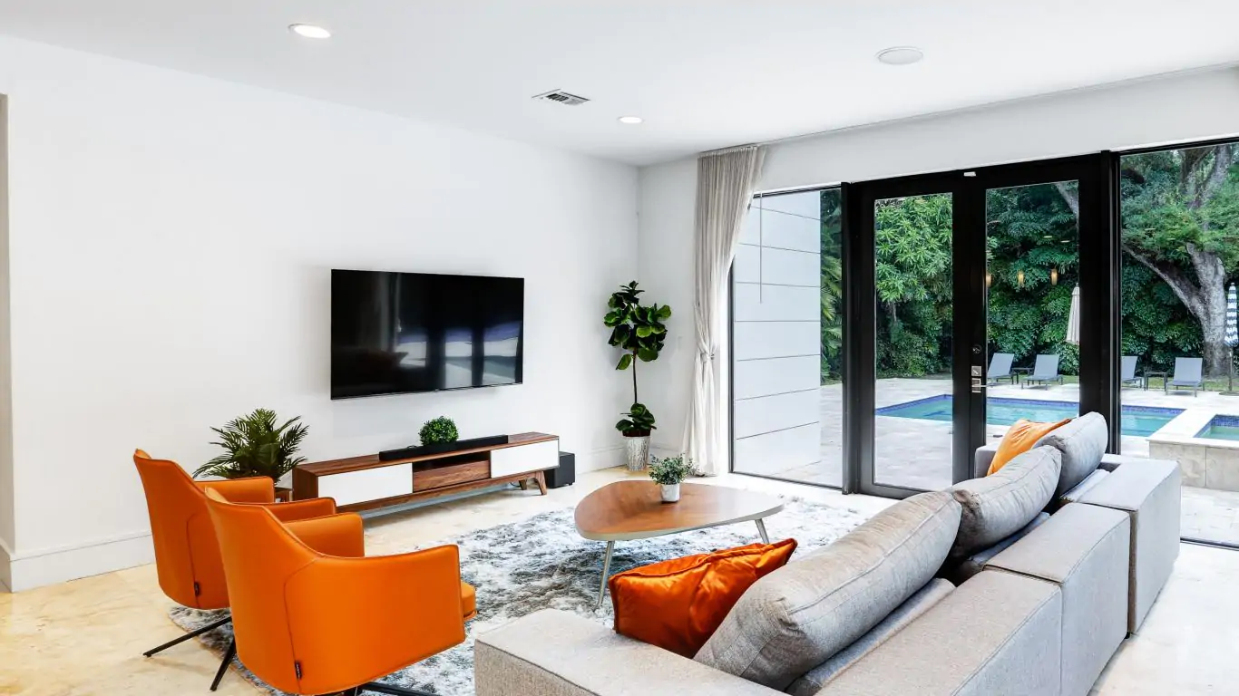Villa Agatha | Miami