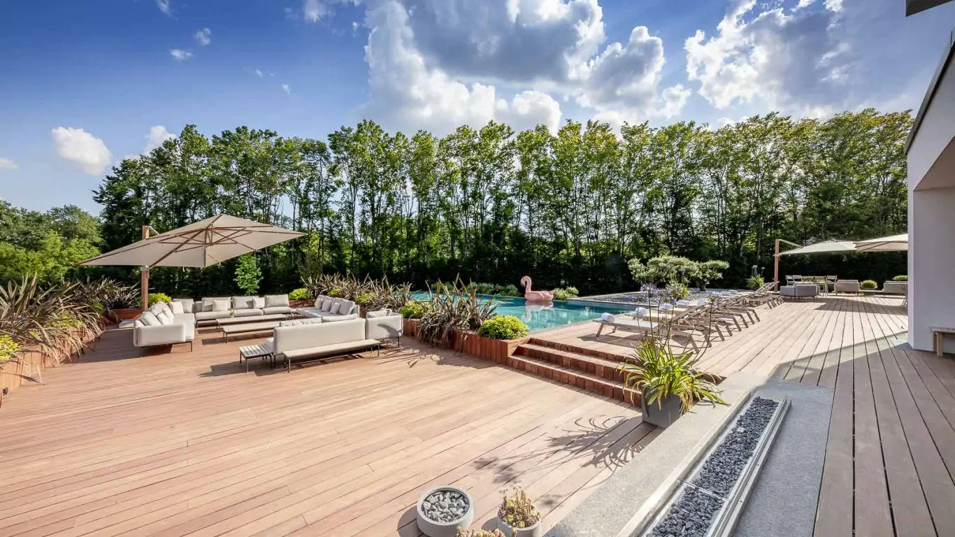 Ultima Geneva Grand Villa | Geneva
