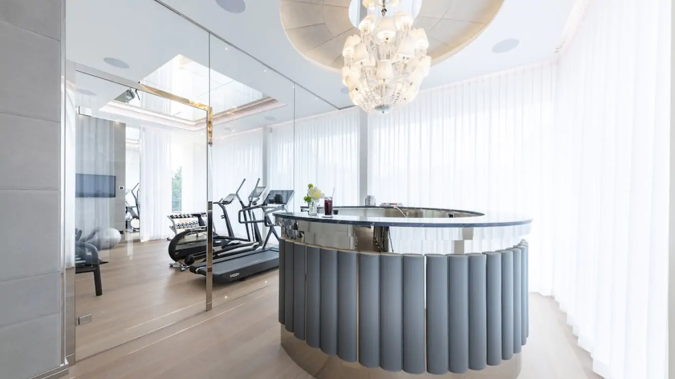 Ultima Geneva Grand Villa | Geneva