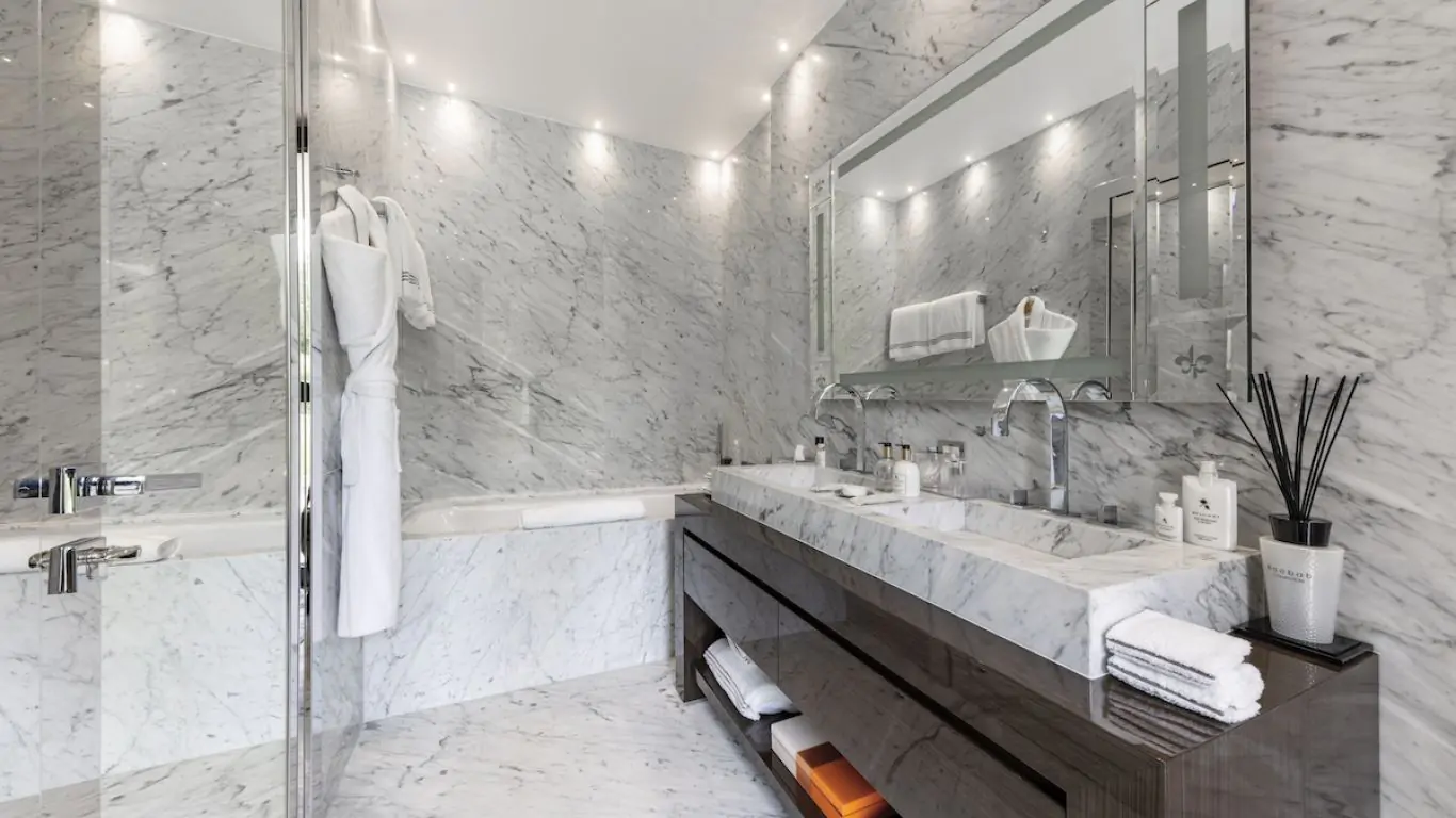 Ultima Geneva Grand Villa | Geneva