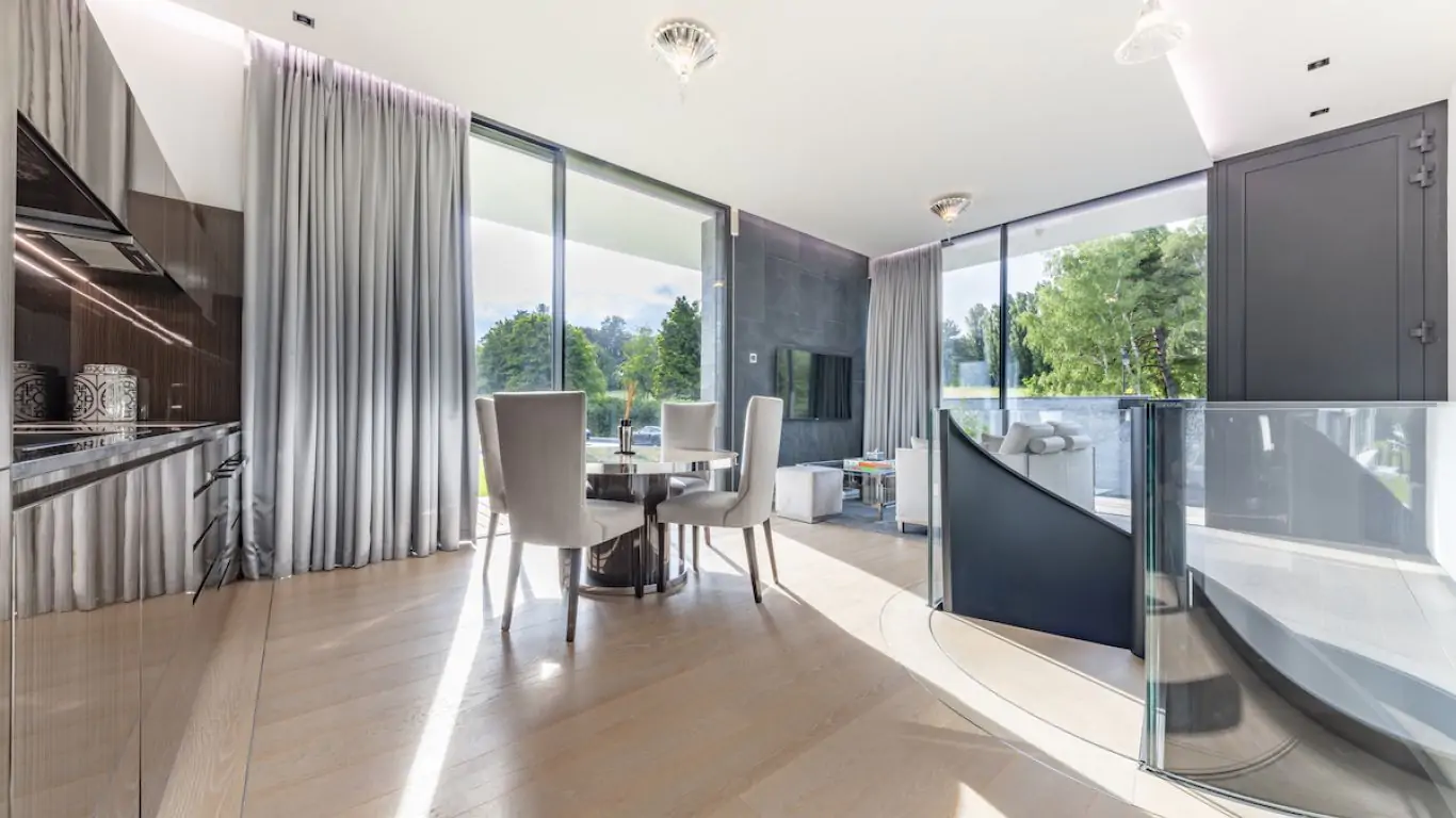 Ultima Geneva Grand Villa | Geneva
