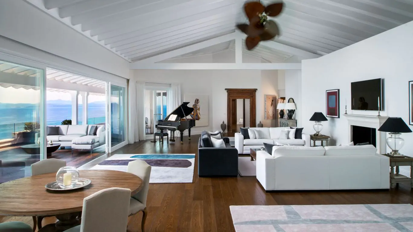 Ultima Corfu | Corfu