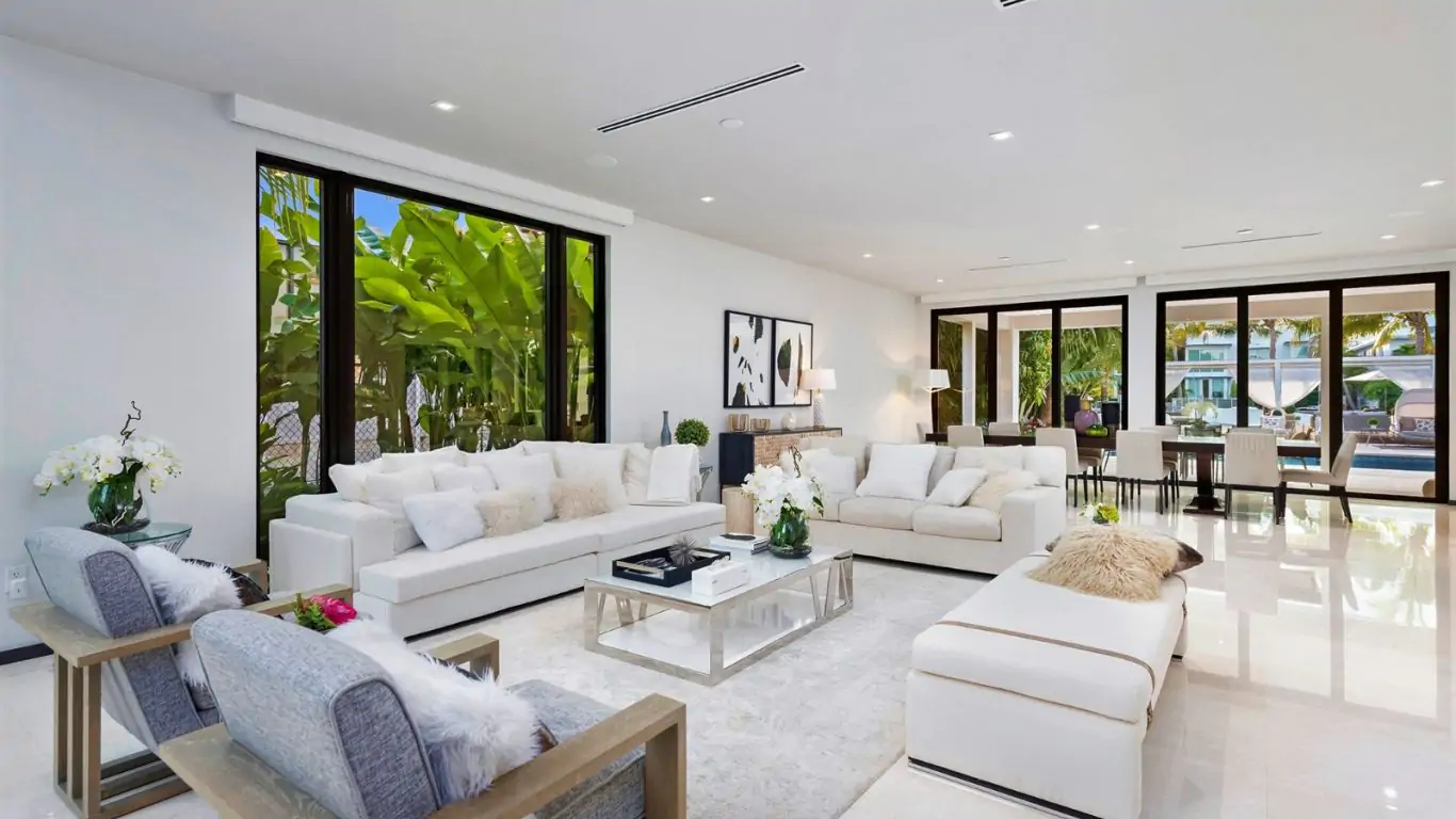 Villa Claudine | Miami