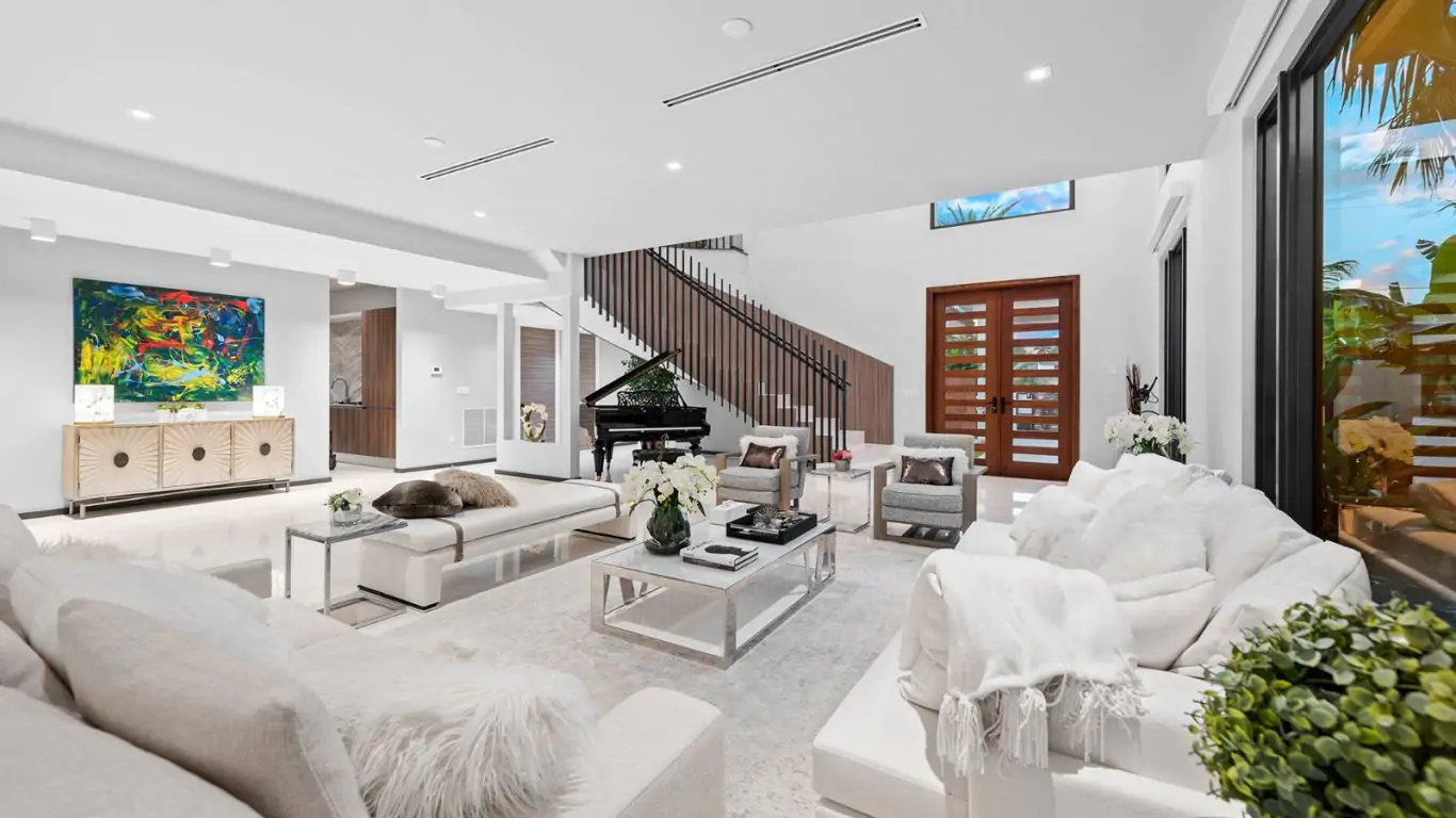 Villa Claudine | Miami