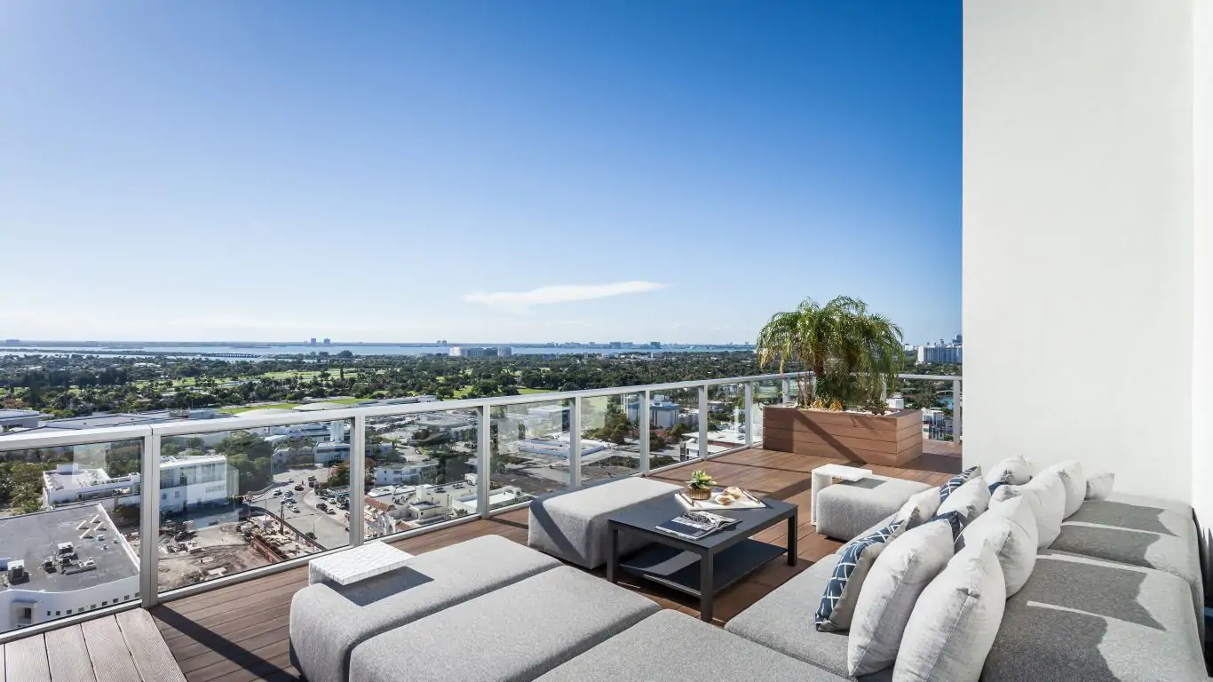 Penthouse W Two | Miami