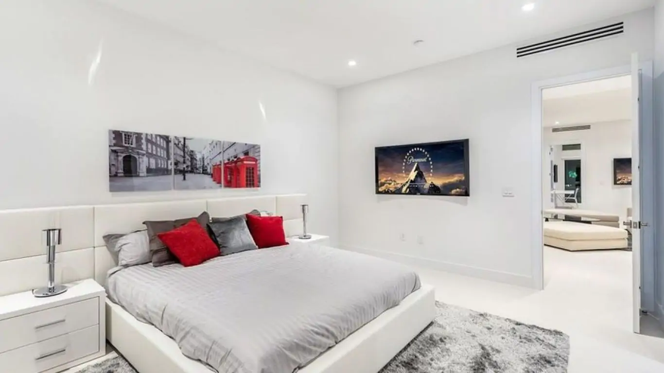 Villa Celine | Miami