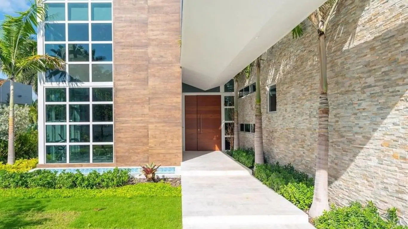 Villa Celine | Miami