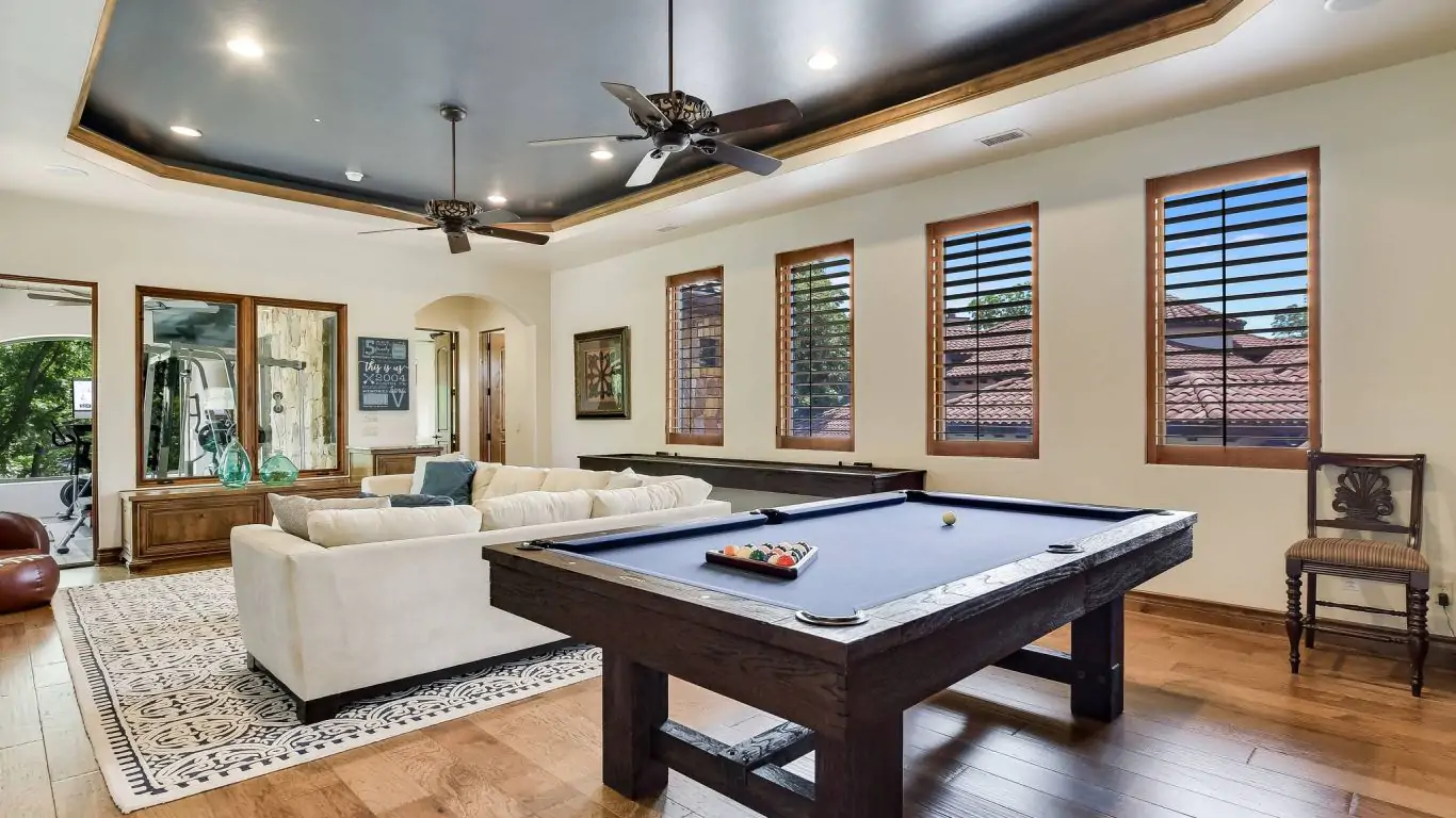 Villa Penelope | Austin