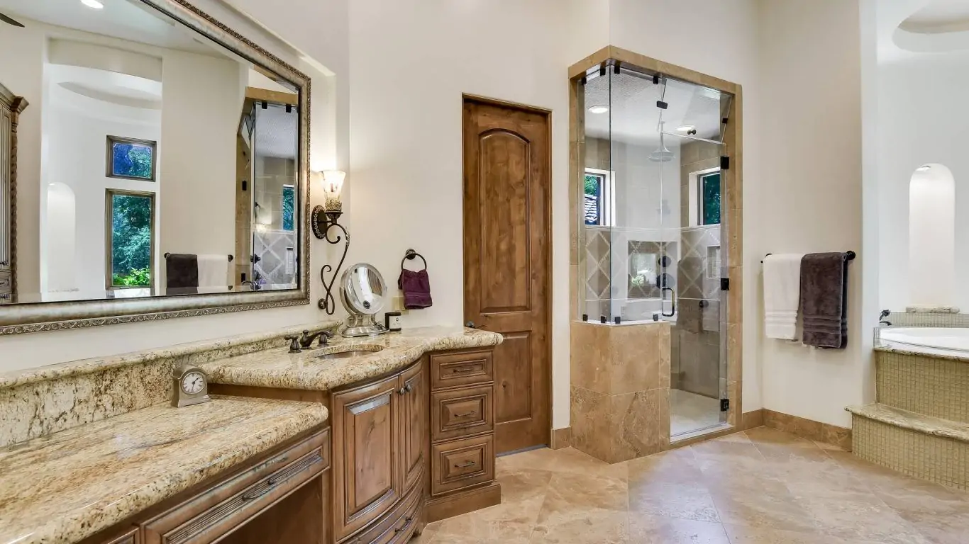 Villa Penelope | Austin