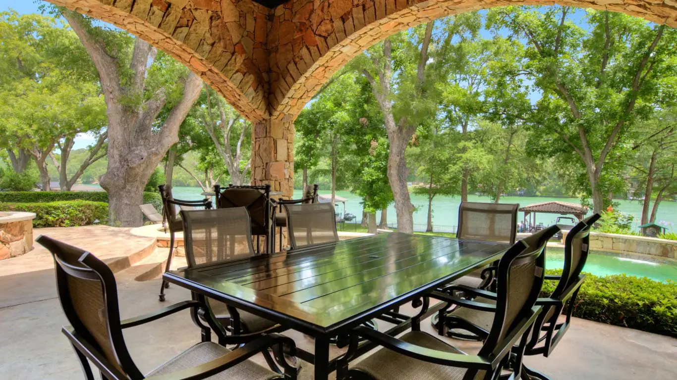 Villa Penelope | Austin