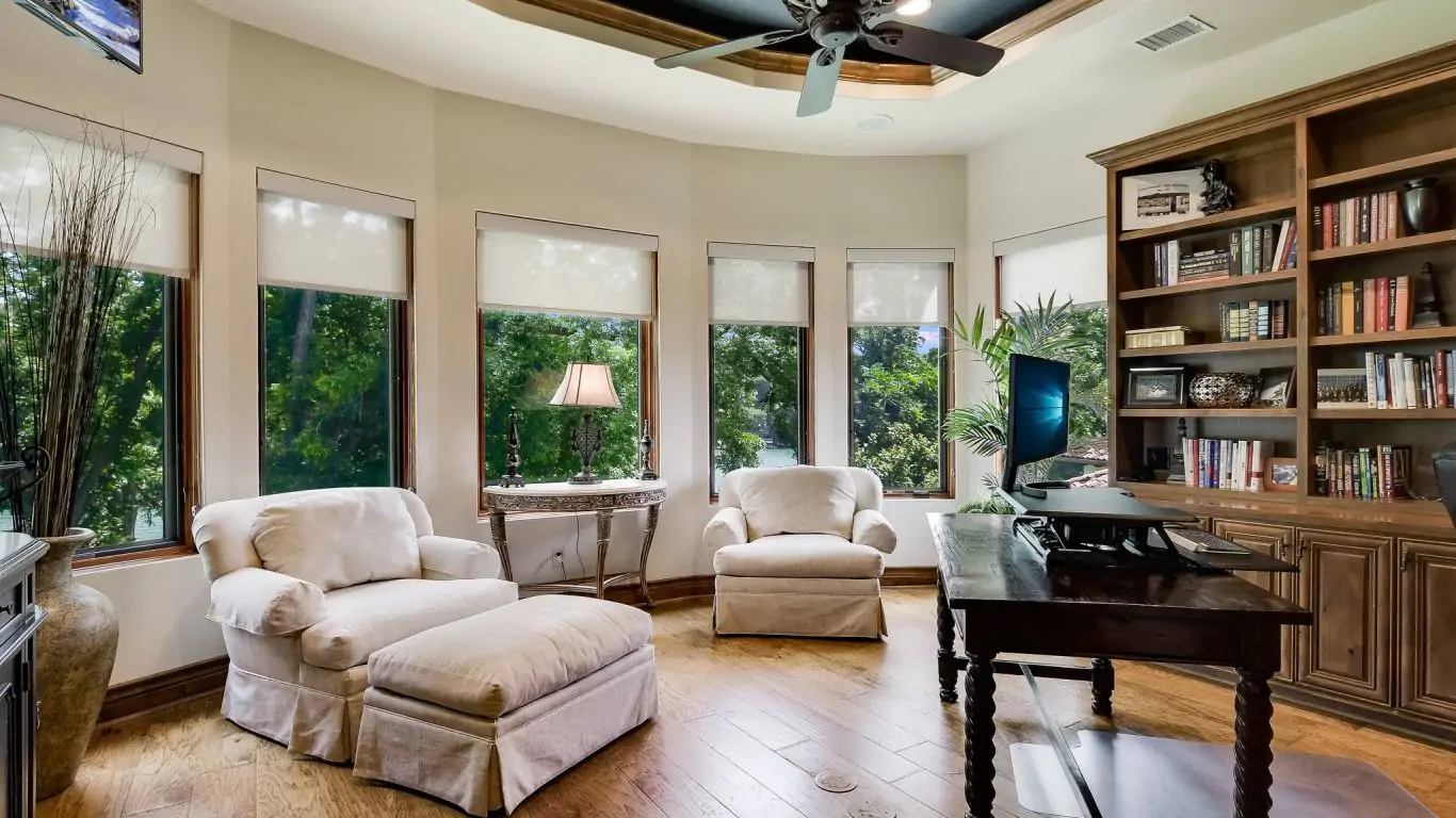 Villa Penelope | Austin