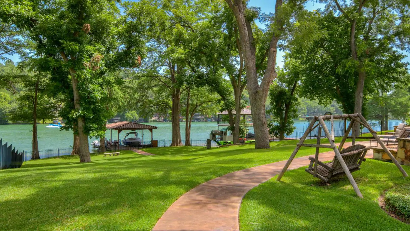 Villa Penelope | Austin