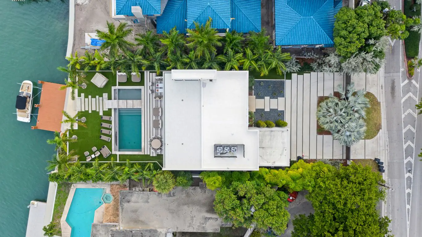 Villa Ailah | Miami