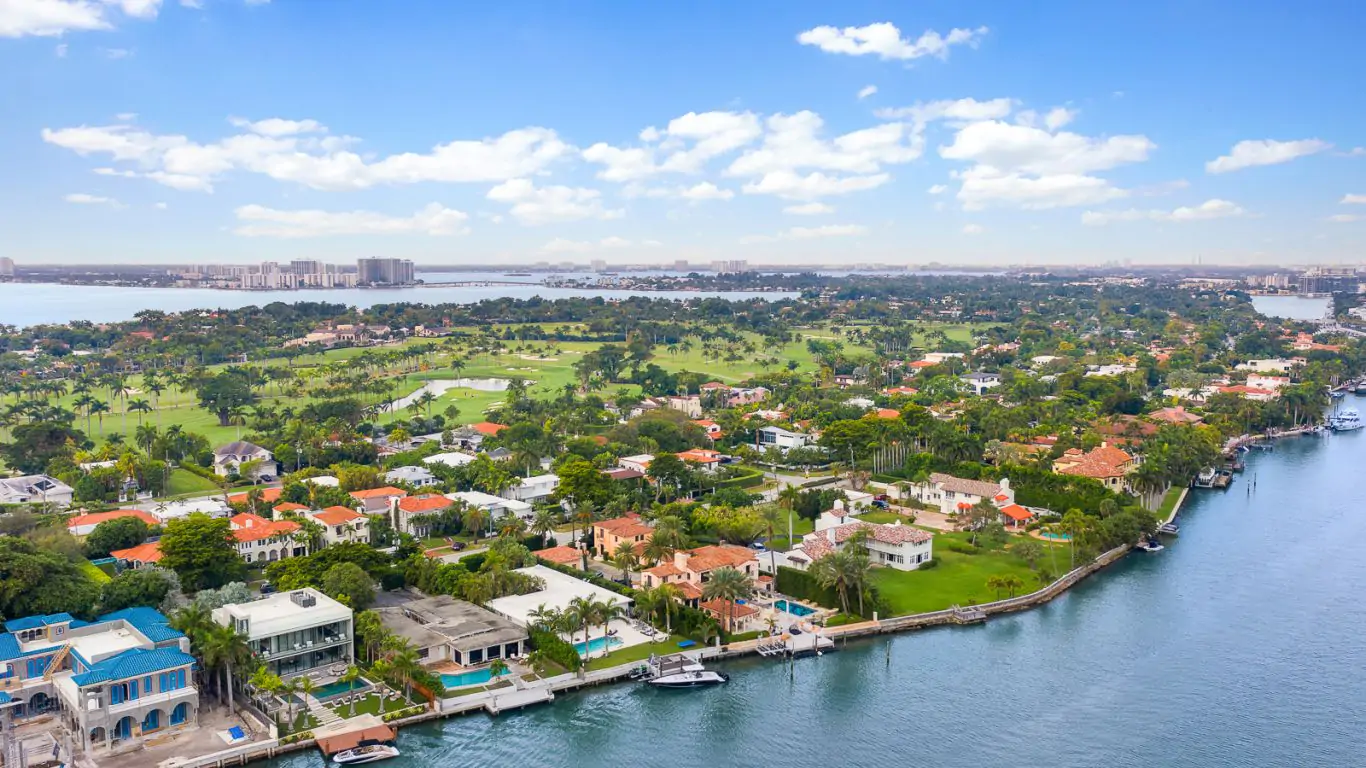 Villa Ailah | Miami