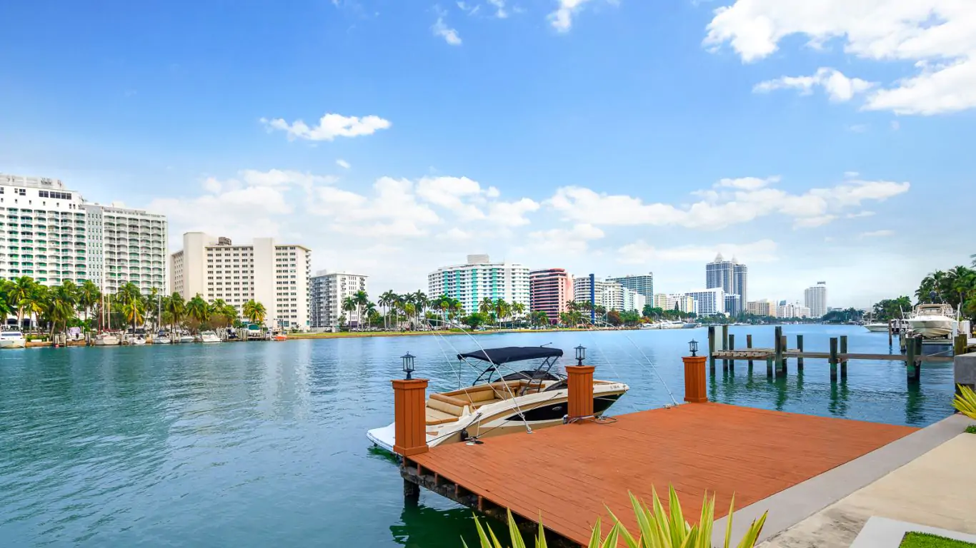 Villa Ailah | Miami