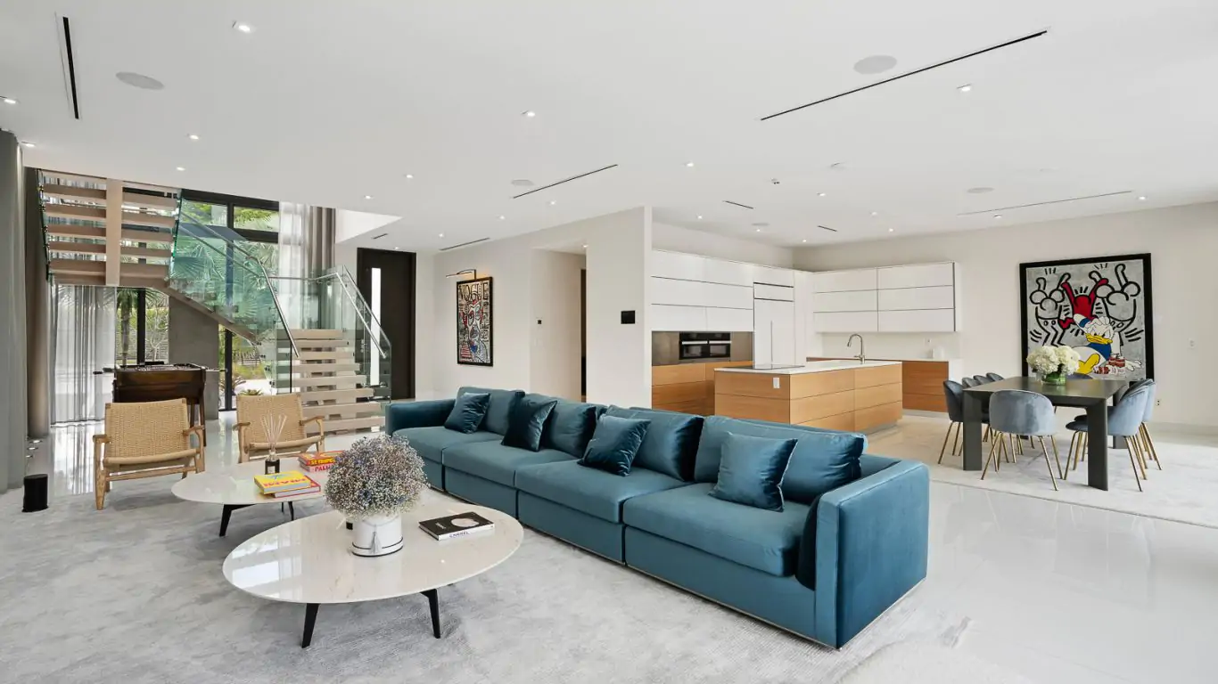 Villa Ailah | Miami