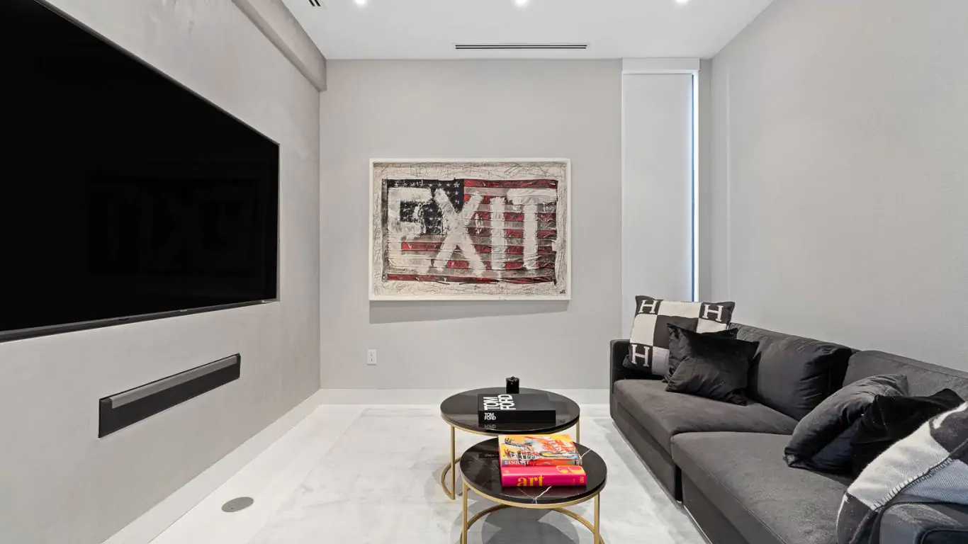 Villa Ailah | Miami