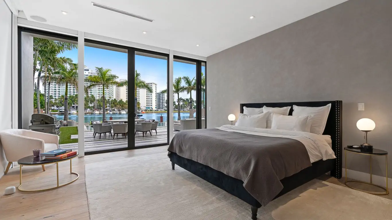 Villa Ailah | Miami