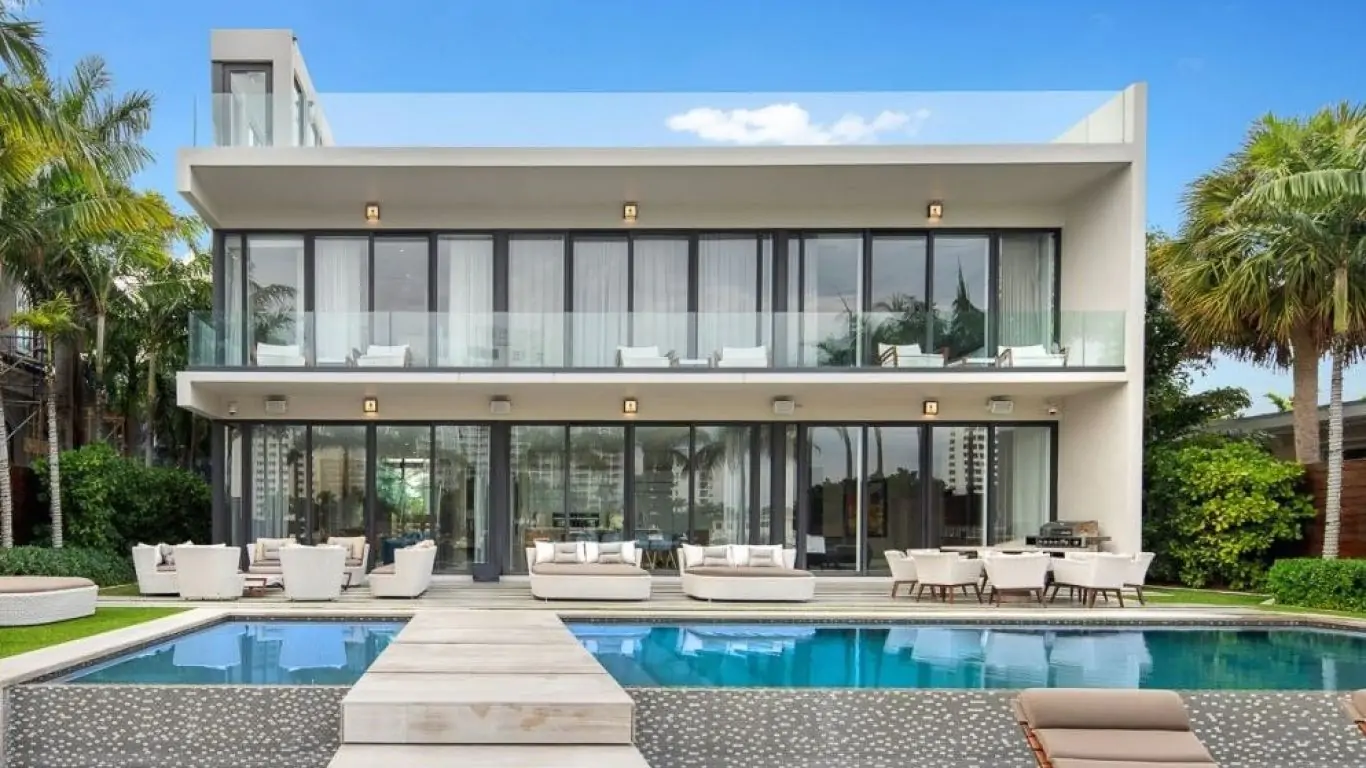 Villa Ailah | Miami