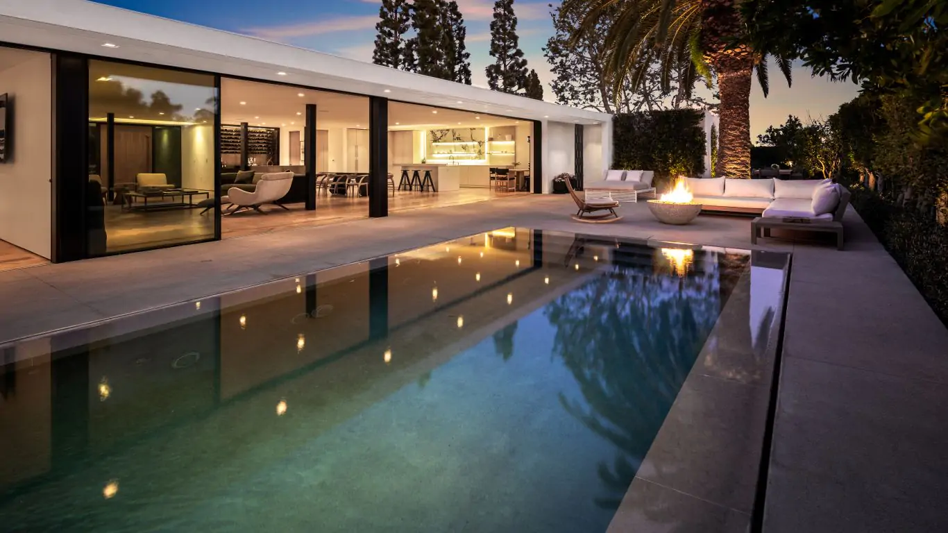 Villa Tori | Los Angeles