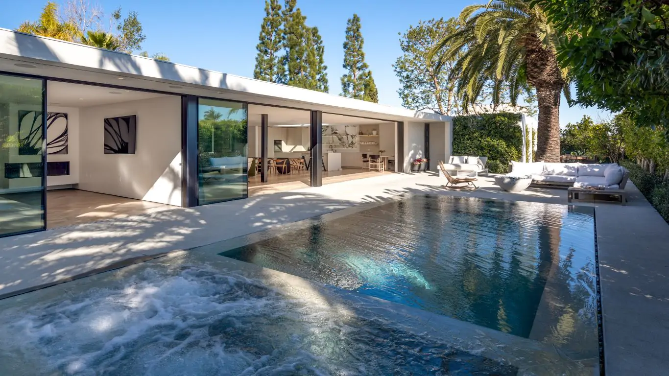 Villa Tori | Los Angeles