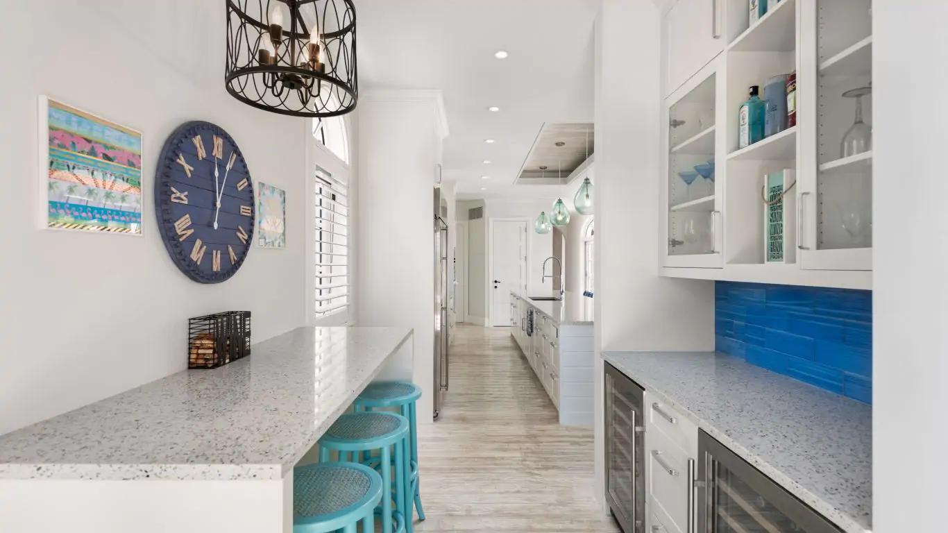 Lizard Lounge | Turks and Caicos