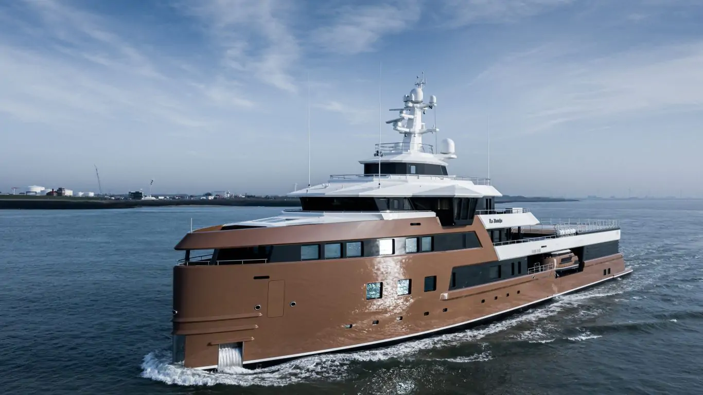 La Datcha Expedition Yacht 252 | Yachts