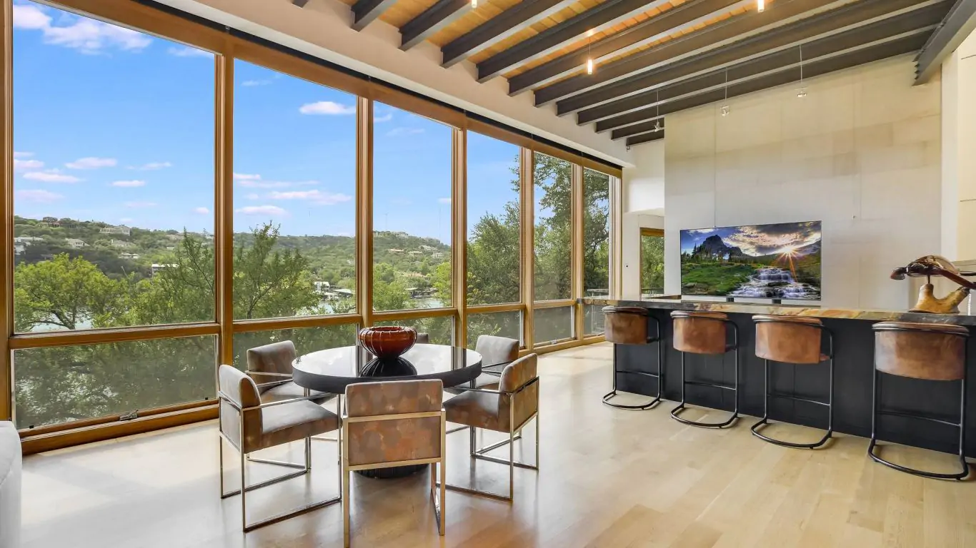 Villa Ofelia | Austin