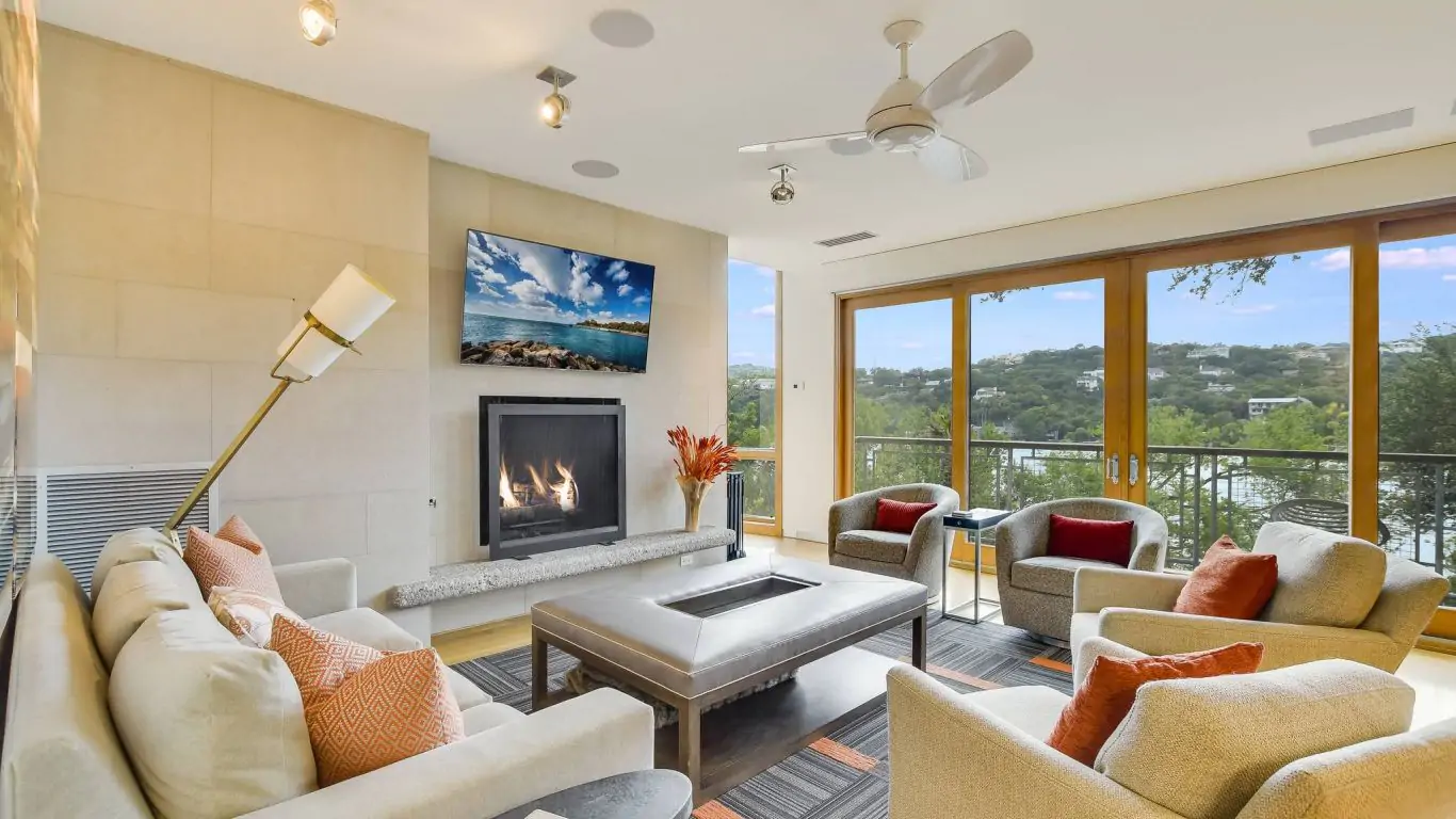 Villa Ofelia | Austin