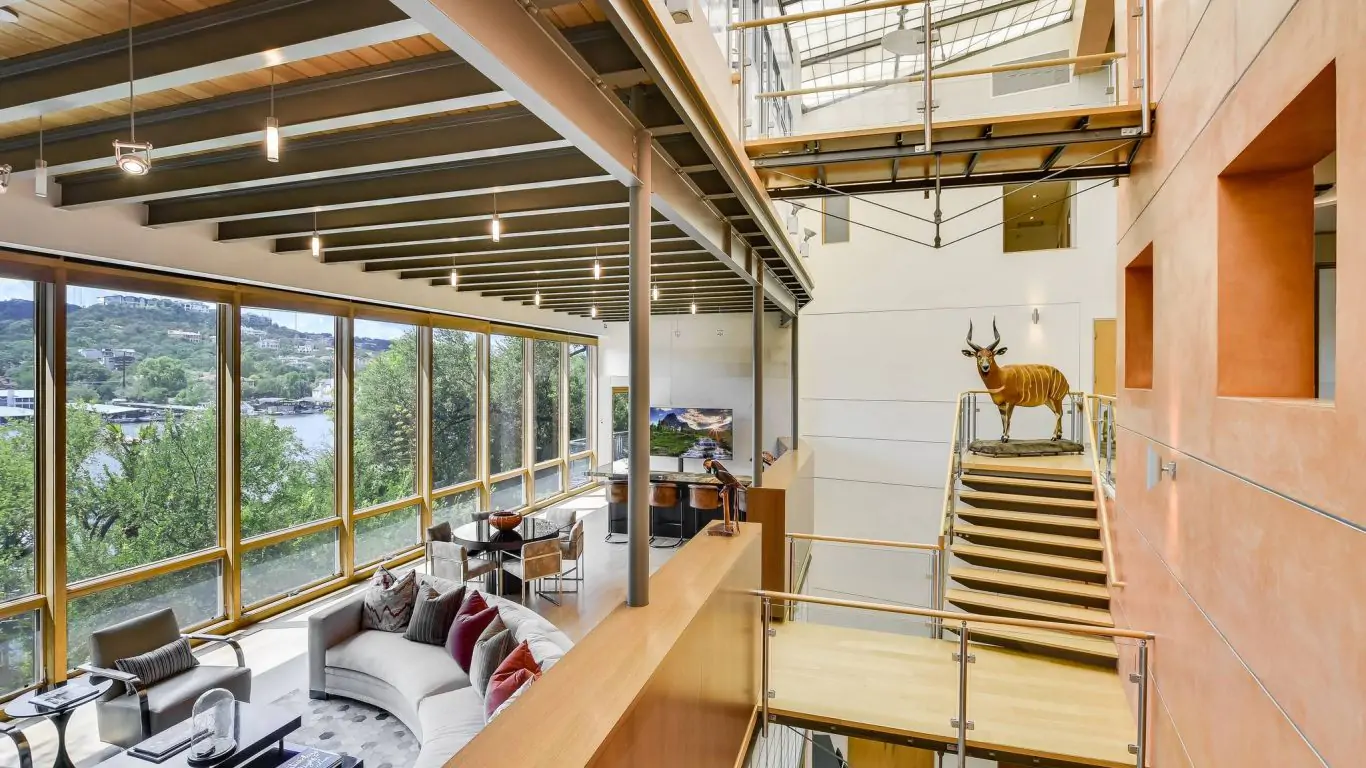 Villa Ofelia | Austin