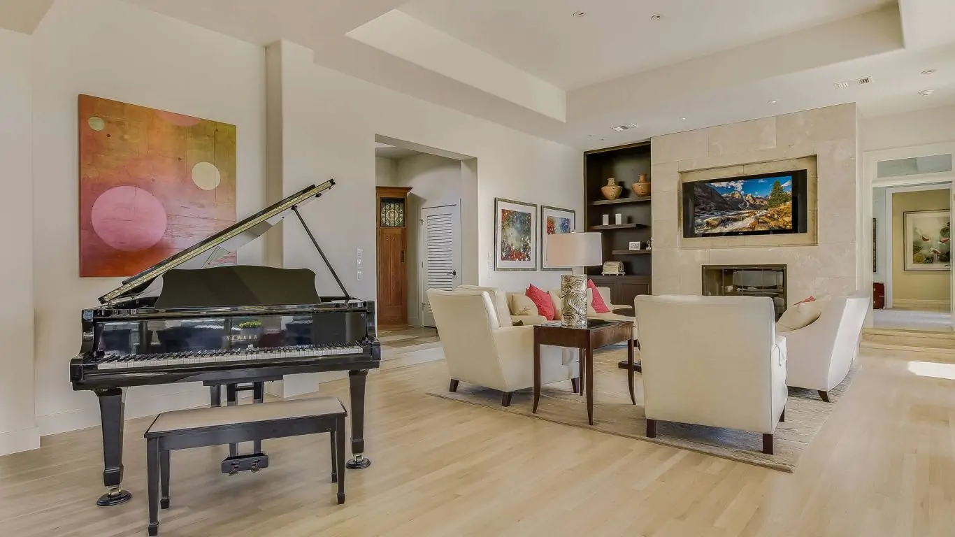 Villa Violet | Austin